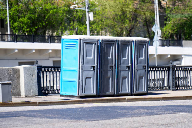 Best Standard Portable Toilet Rental  in Saluda, SC